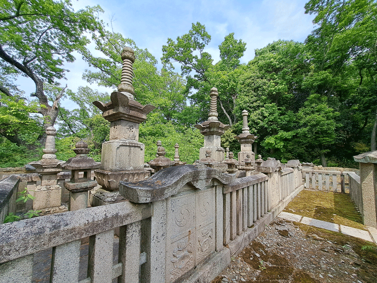 安福寺　霊廟